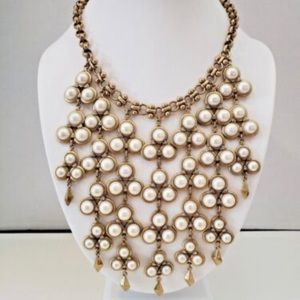 Stella & Dot Dahlia pearl rhinestone necklace